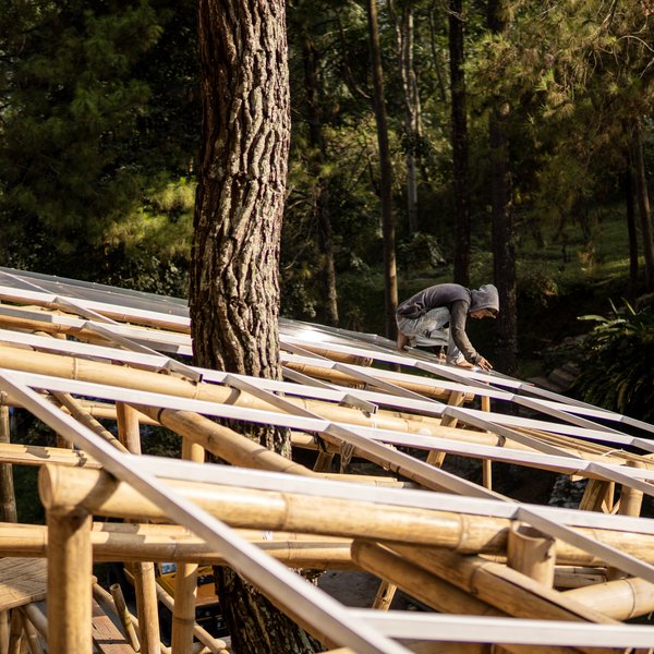Construction of the bamboo roof structure