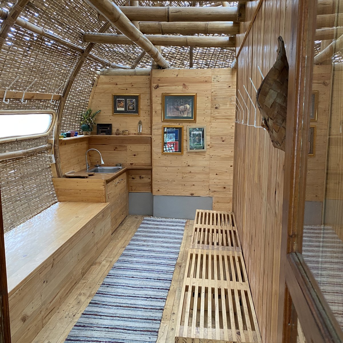 Traditional dressing room